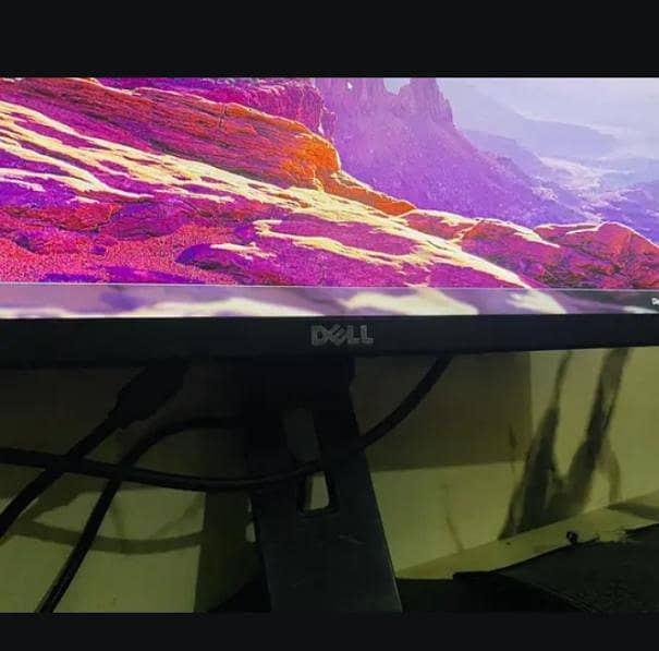 good condition dell computer 8