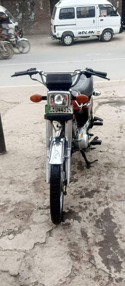 Honda 125 For sale Geniun Condition 10/9