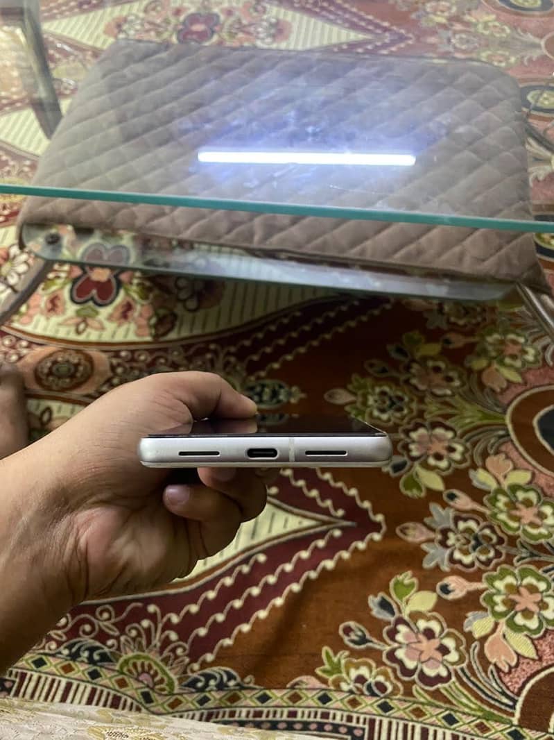 Google Pixel 7 3