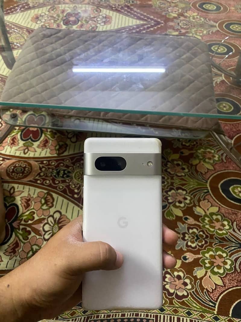 Google Pixel 7 5