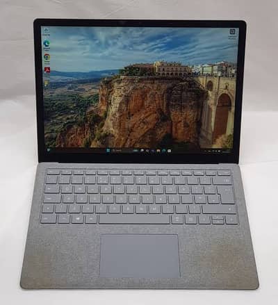 Microsoft Surface Laptop