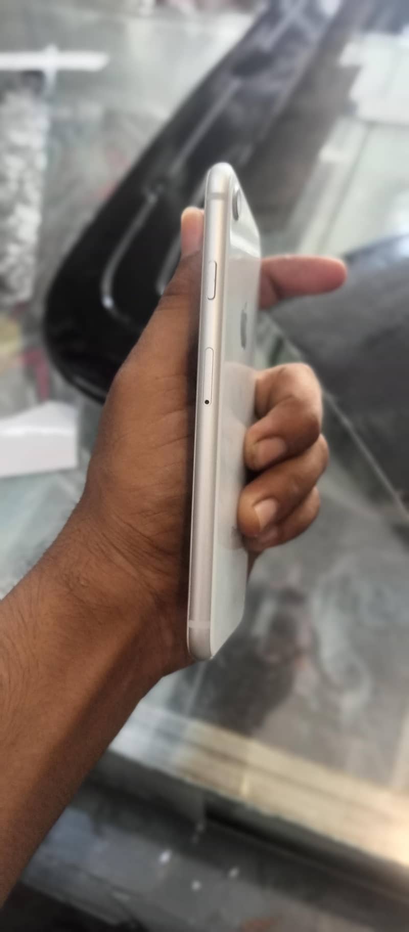 Apple iPhone 8 3