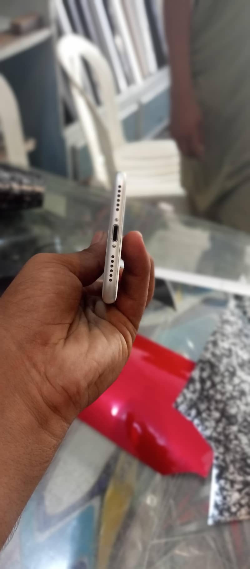 Apple iPhone 8 4