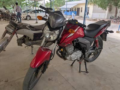 Suzuki GSX 125 Model 2024 cont 03002416219