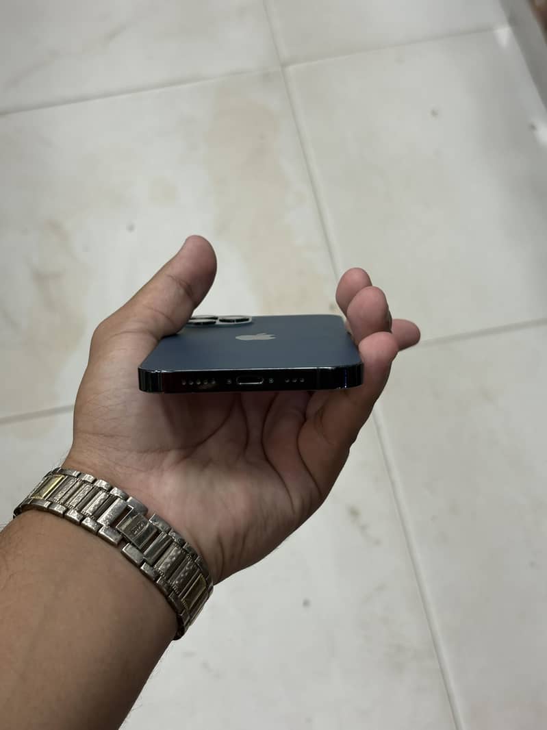 Apple iPhone 12 Pro 4