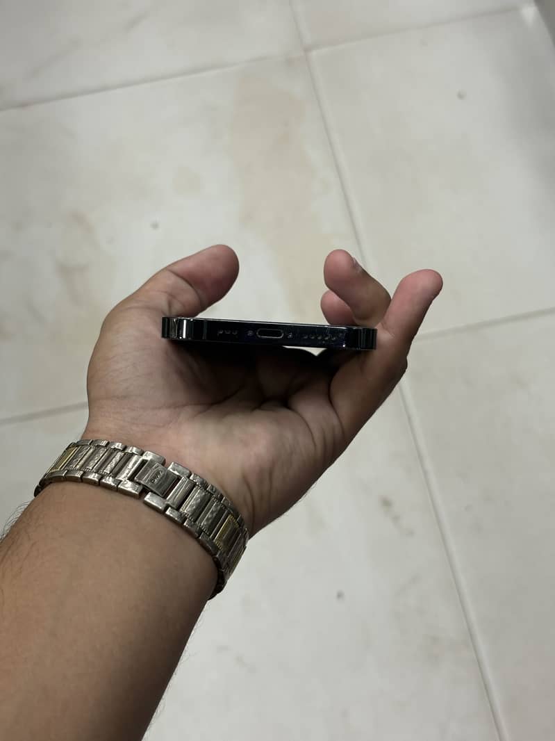Apple iPhone 12 Pro 6