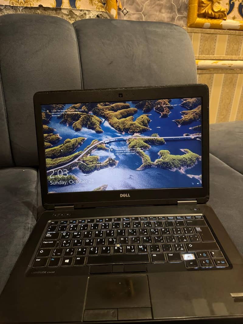 DELL laptop 0
