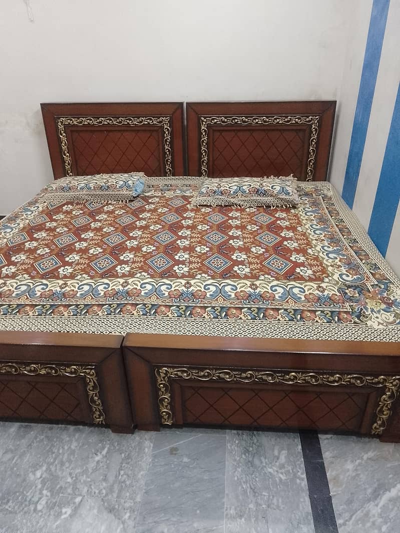Single Bed Set without Mattress 1
