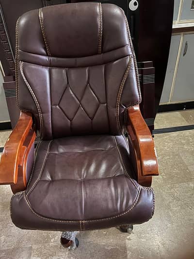 Executive Chair - Office Chair
