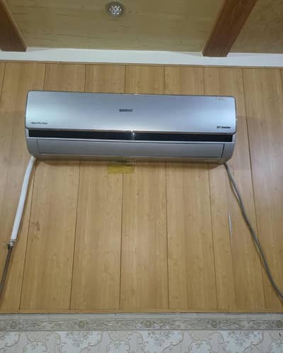 Orient 1.5 ton Dc inverter Ac/Excellent condition powerfull cooling