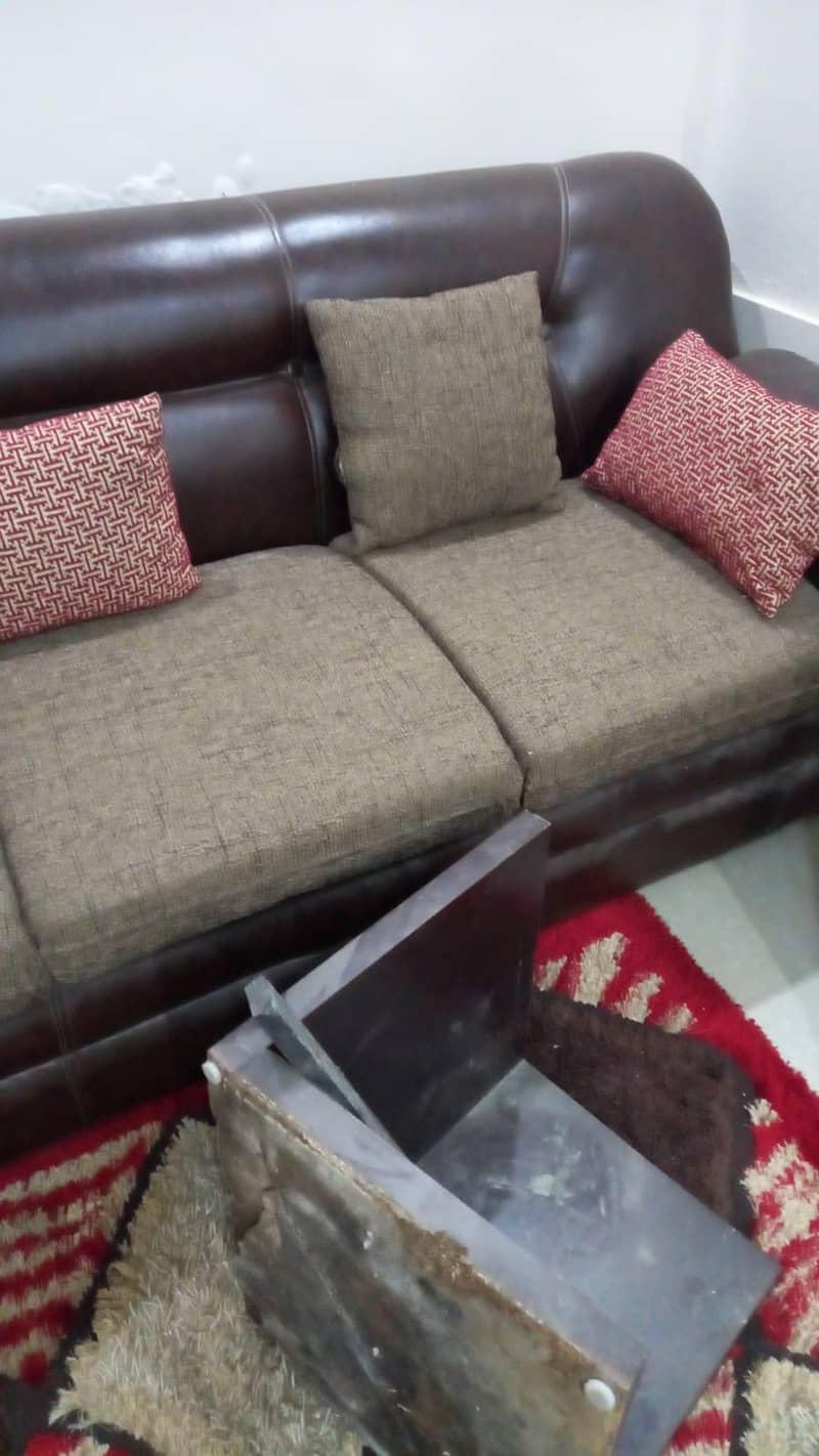 ⁷ seater 2