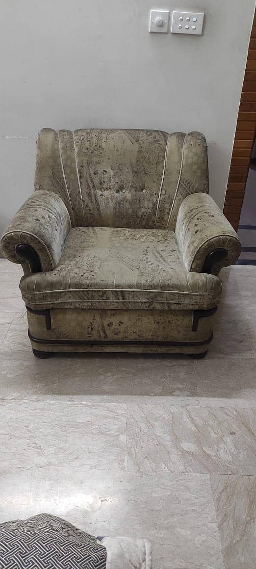 6 seater sofa 0