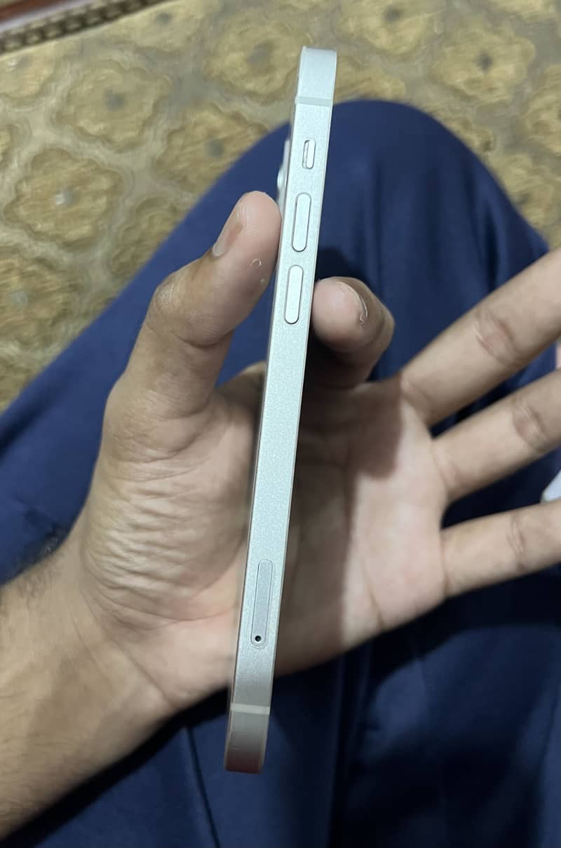 Apple iPhone 12 0