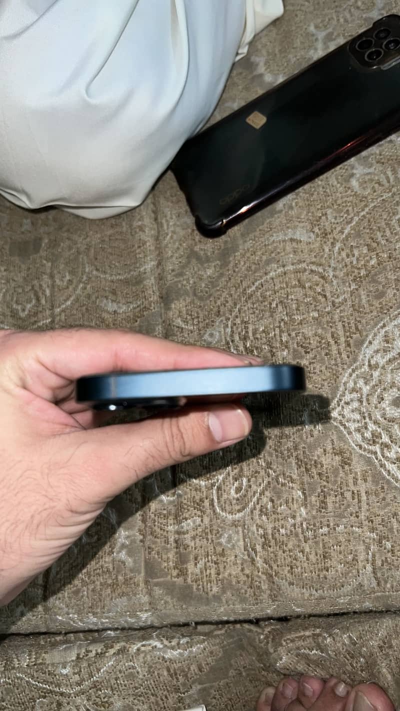 Apple iPhone 13 3