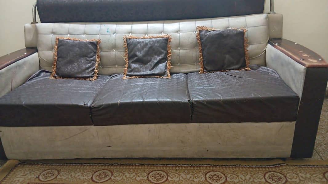 like new sofa. contact 0313 8115646 1