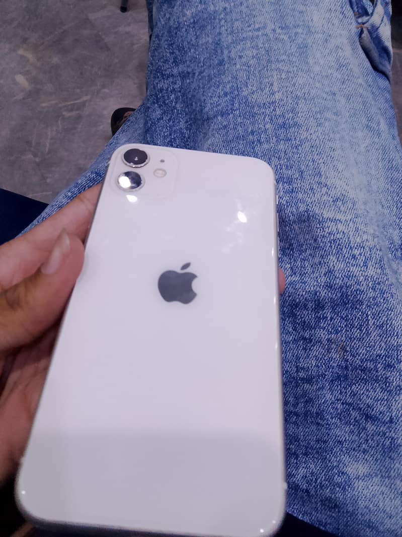 Apple iPhone 11 5