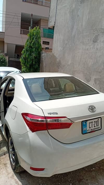  Toyota Corolla GLI 2014 — Islamabad Registered