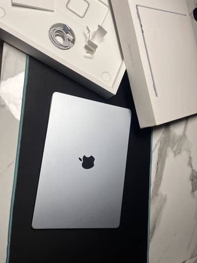 Macbook Air M4 — 15” inches — Skyblue Color —not a single scratch- box