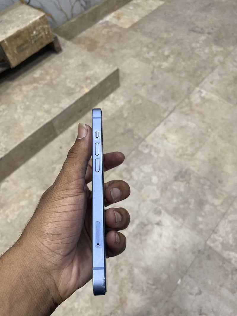 Apple iPhone 14 1