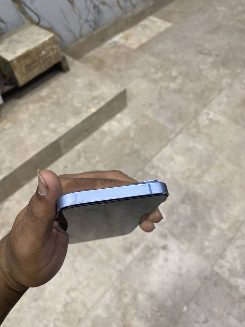 Apple iPhone 14 5