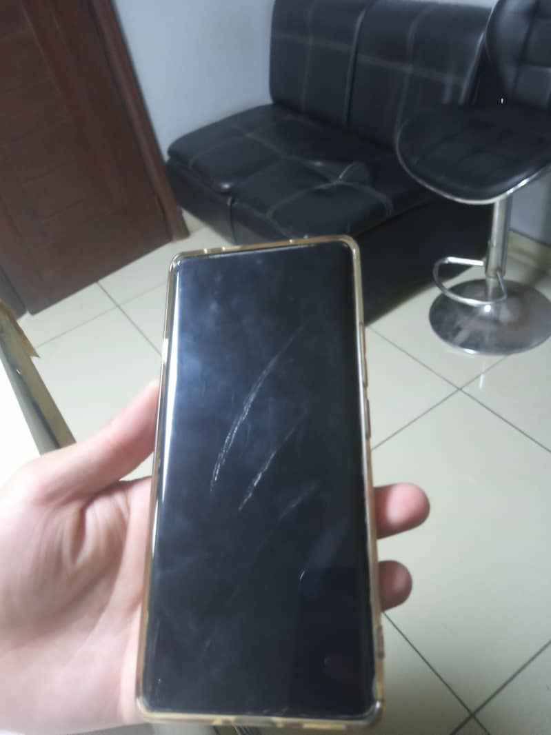 Tecno CAMON 40 Pro 4