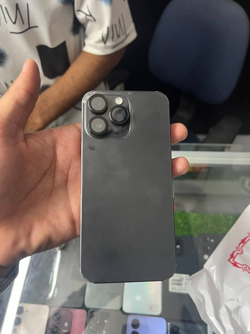 Apple iPhone 14 Pro Max 1