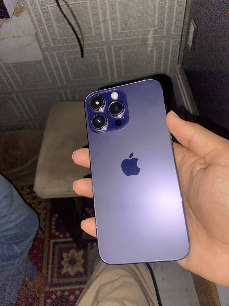 Apple iPhone 14 Pro Max 0