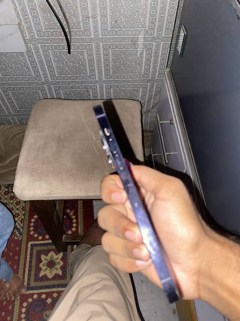 Apple iPhone 14 Pro Max 2