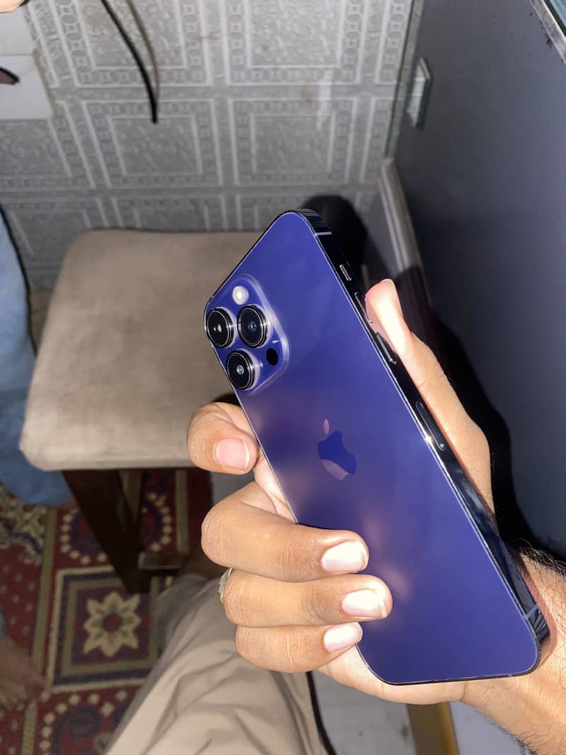 Apple iPhone 14 Pro Max 3