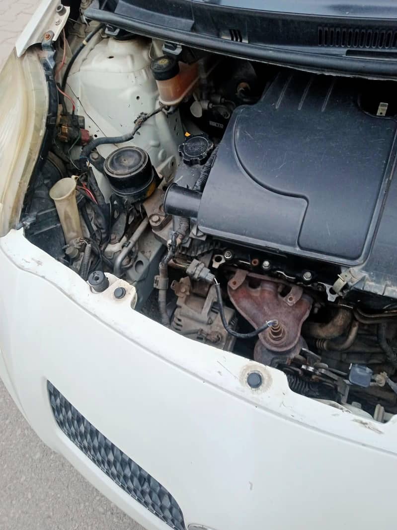 vitz 2005 model 5