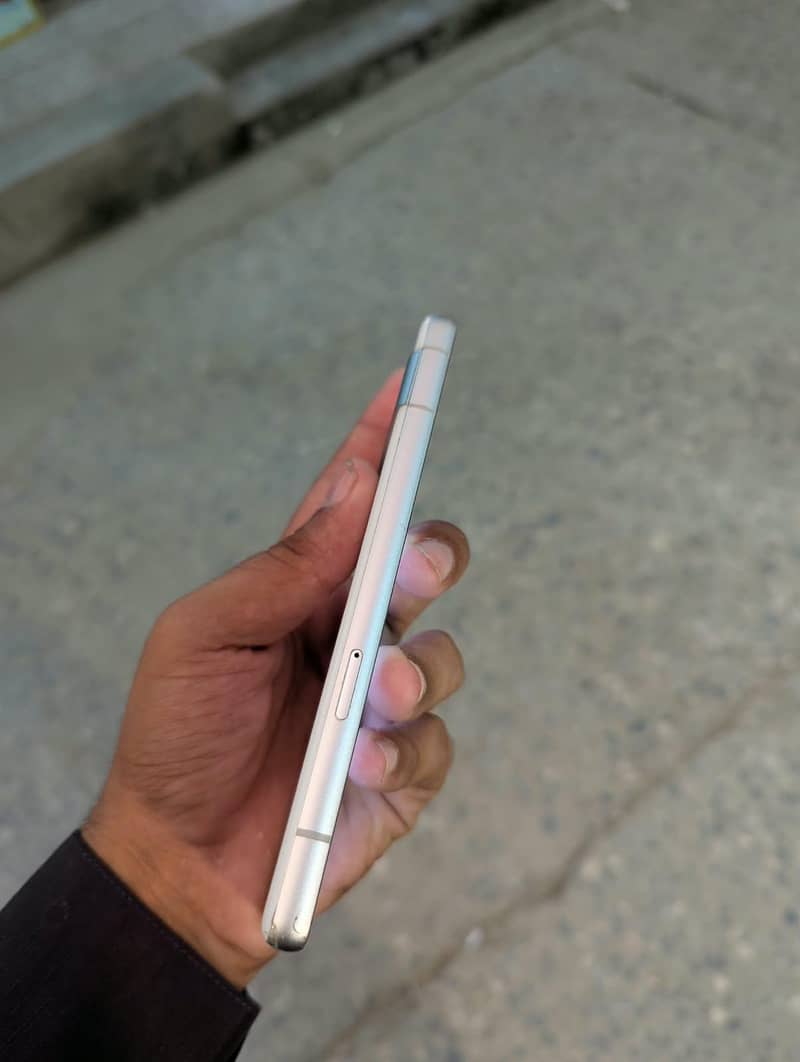 Google Pixel 7a 3