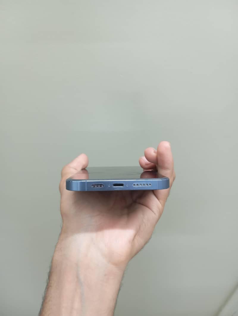 Apple iPhone 13 Pro Max 2