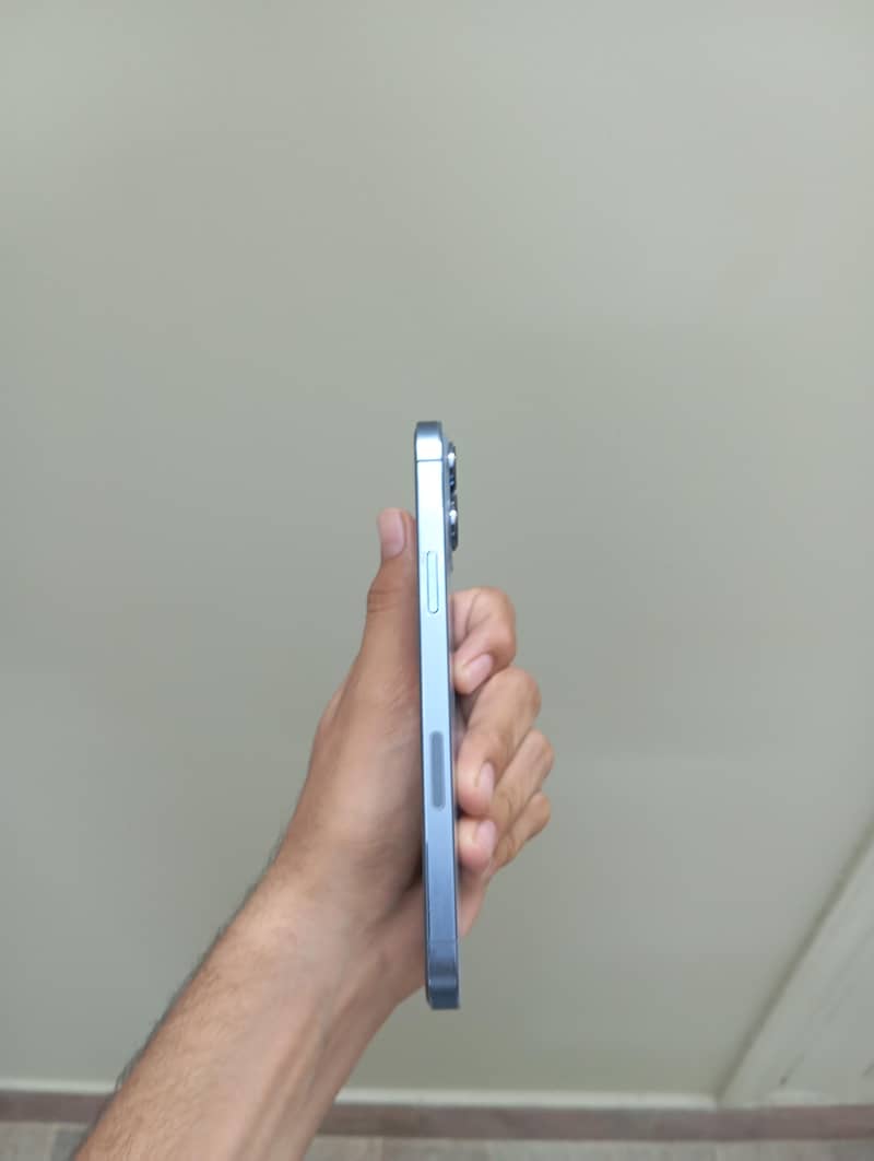 Apple iPhone 13 Pro Max 3