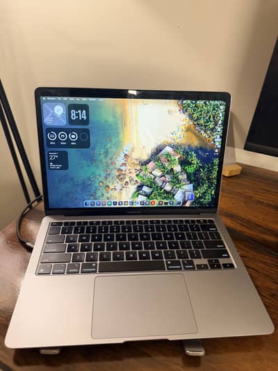MACBOOK AIR M1