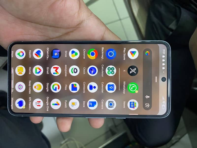 Google Pixel 8 5