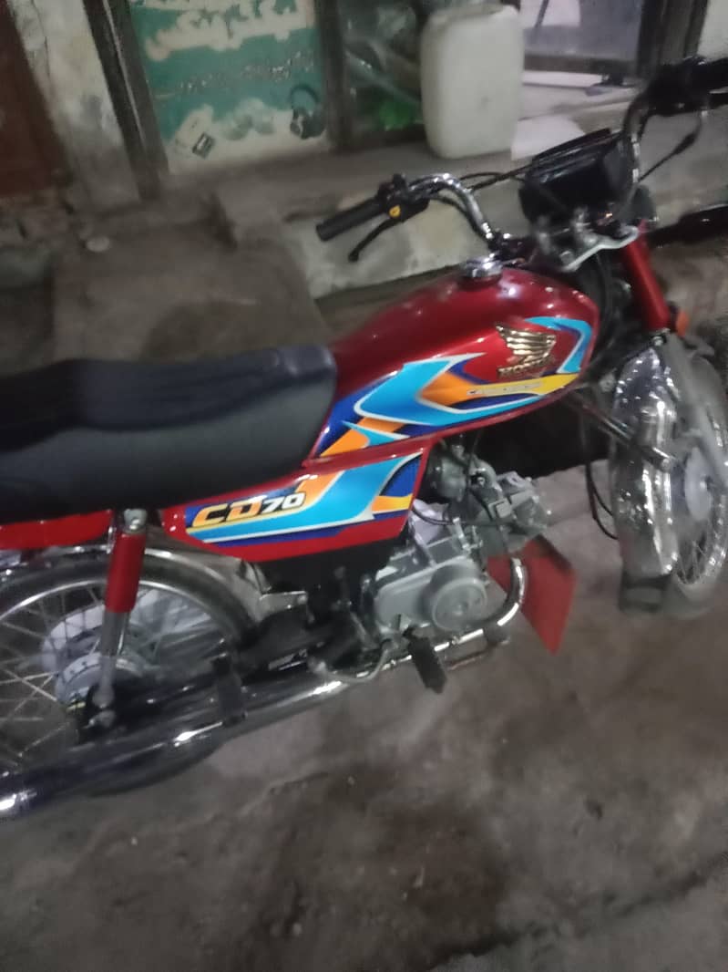 Honda CD70 3