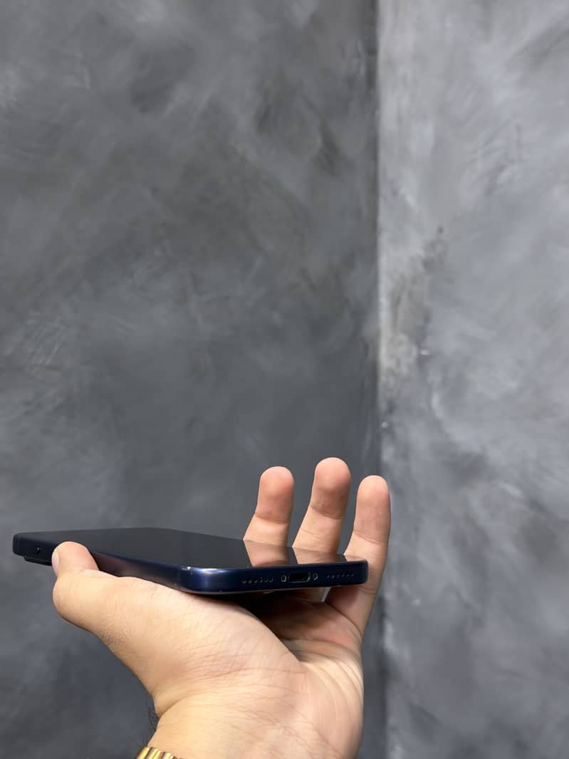 Apple iPhone 17 Pro Max 5