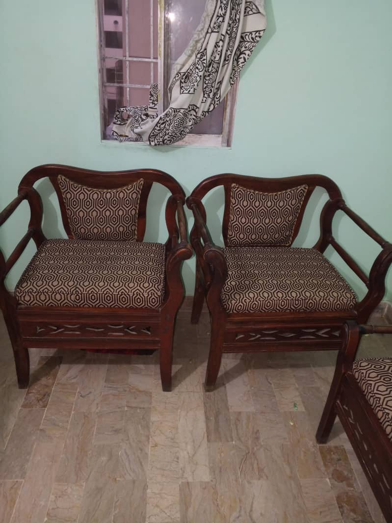 4 seater Sofa 1