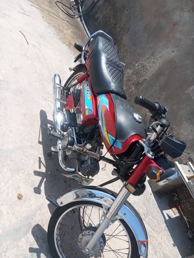 bike for sale honda 2023 whstapp 03177593268