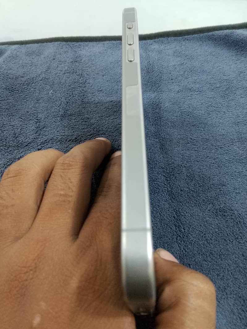 Apple iPhone 15 Pro Max 1