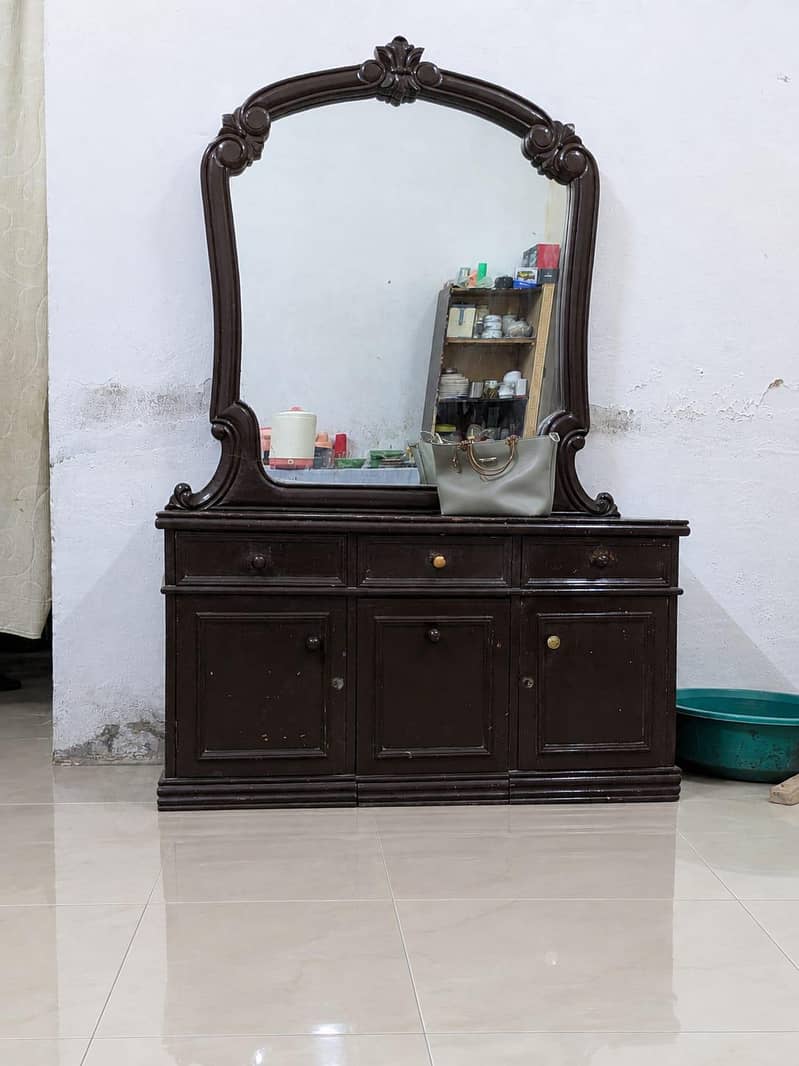 dressing table 1