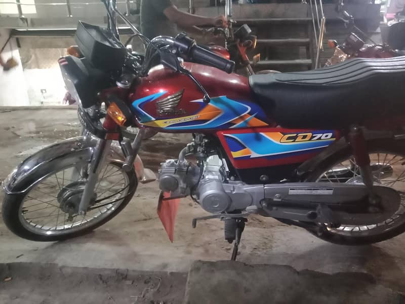 Honda CD70 0