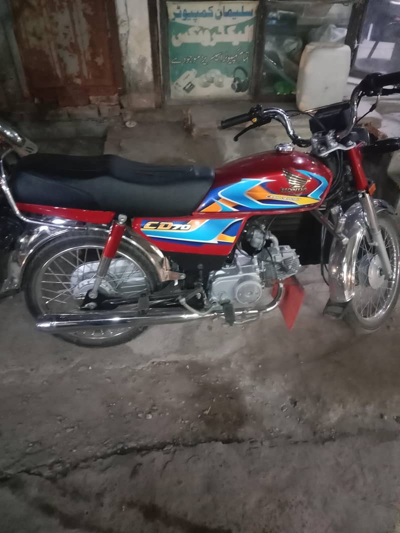 Honda CD70 6