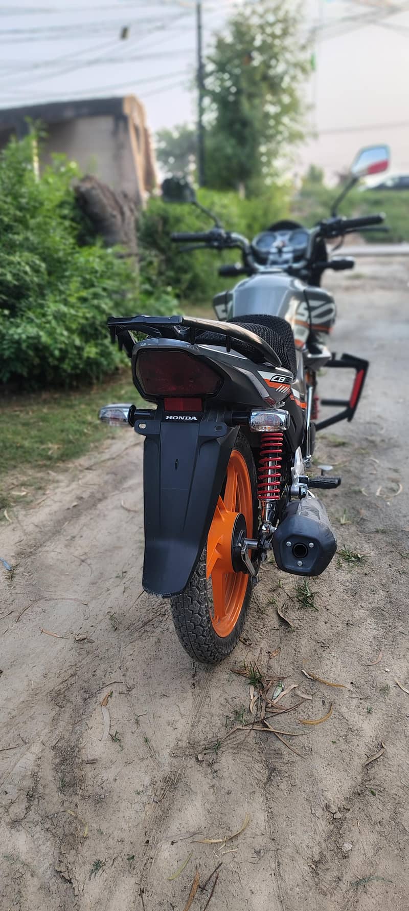 CB I50F 7650 KM DRIVEN 5