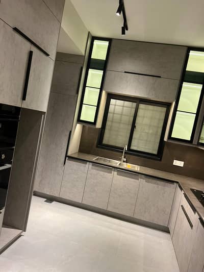 G-9/4 size 35x70 Upper Portion 3bed 3bath dring tvlounge kitchen
