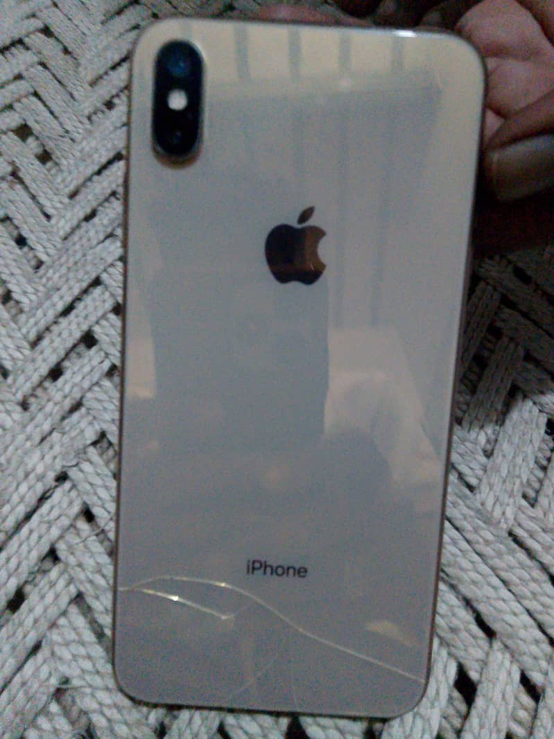 Apple iPhone XS Max 5