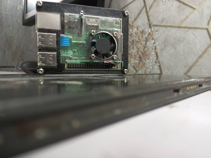 pi 3 model B+ 0