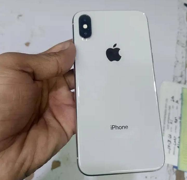 Apple iPhone X 4