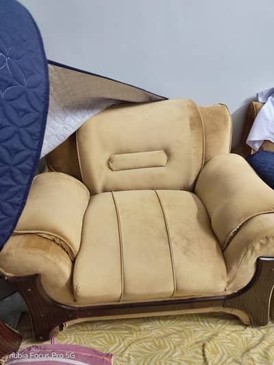 7 seater sofa for sell fresh condition
