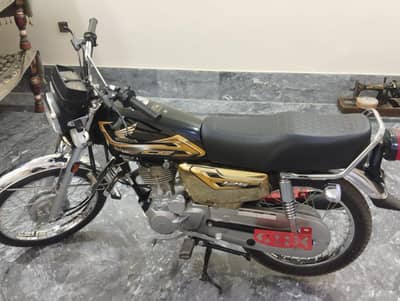 Honda 125 Gold edition